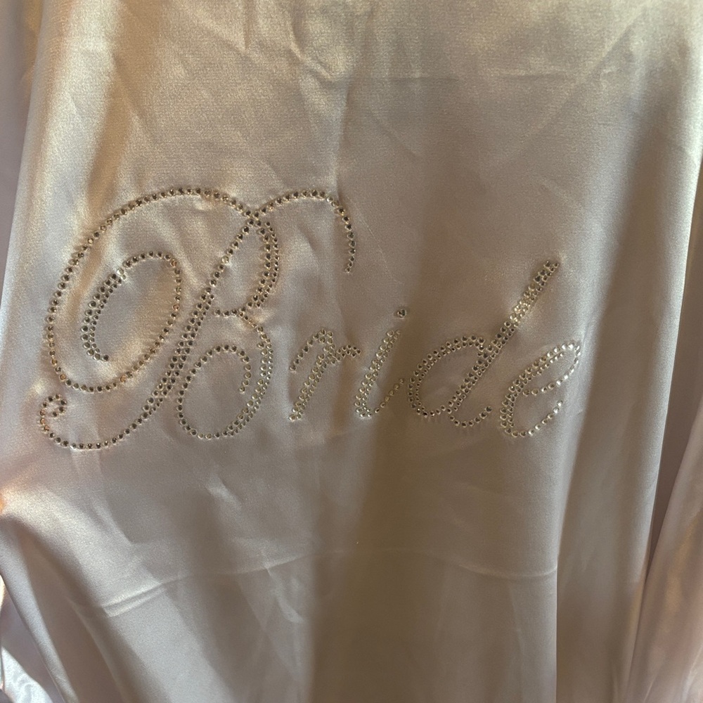 Elegant White Bridal Robe